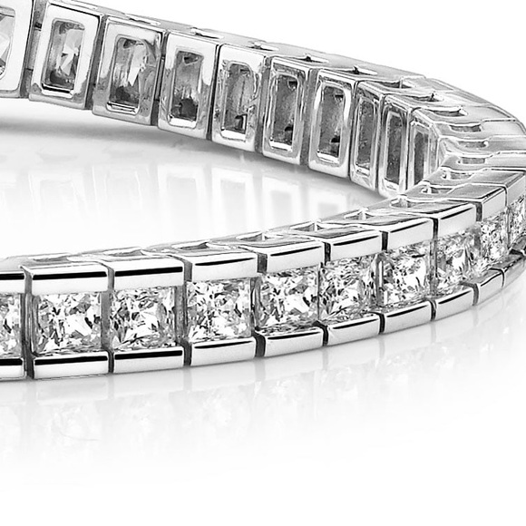 Princess Cut Bracelet - Picture 3 of 13